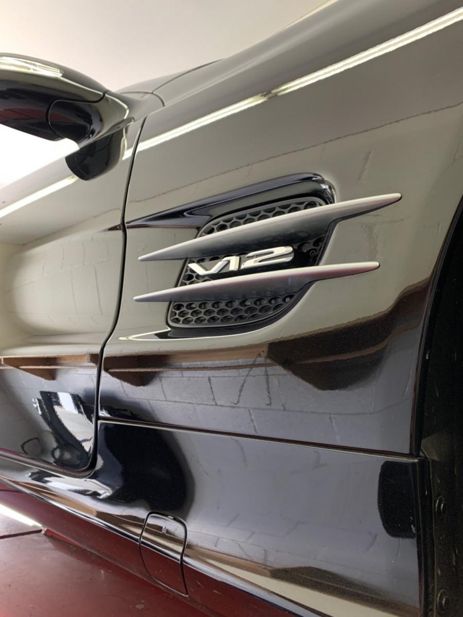 Детали экстерьера Mercedes-Benz SL600 (R230) 2007 года  (фото 59 из 189)